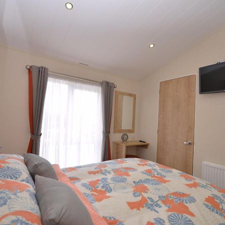 2 Bed Property In Brixham 79989 Екстер'єр фото